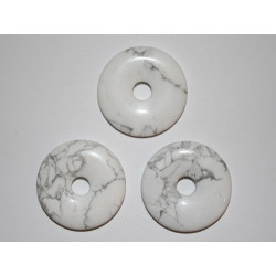 Donut Howlite blanche 30mm. La pièce