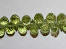 Perle Péridot goutte facettée 10mm. La perle