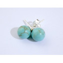 Boucles d'oreilles puces Howlite bleue sur argent . La paire