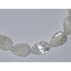 Perle Nacre feuille 12mm. La perle