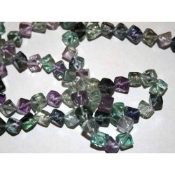 Perle Fluorite losange 4mm. La perle