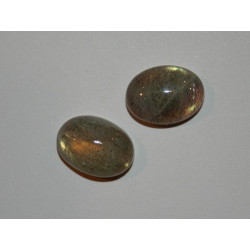 Cabochon Labradorite ovale 14mm. La pièce 