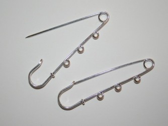 Broches